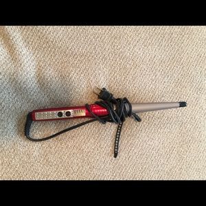 Tapered Conair Curling wand!